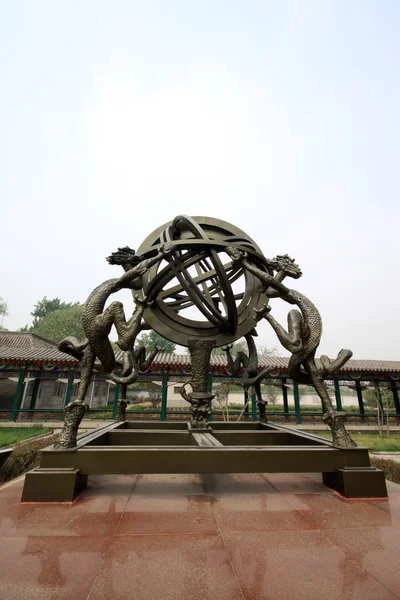 Instrumentos de observaciones astronómicas antiguas chinas en un museo —  Fotos de Stock