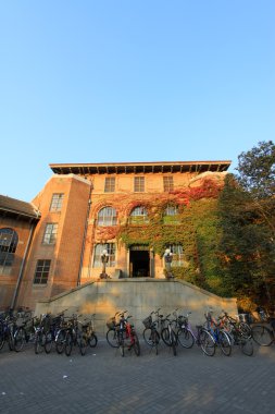 Tsinghua Üniversitesi kampüsü Mimarlık ve peyzaj Pekin