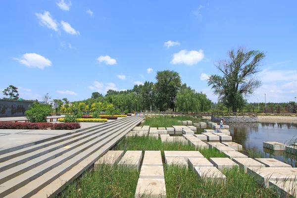 Blue sky and landscape architecture — Stock Photo, Image