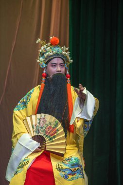 Luannan County, Çin - 3 Şubat 2026 akşamı Tangshan City, Hebei 'deki Chengzhaocai Grand Theater' da Da Jin Zhi 'nin geleneksel Pekin Operası gösterimi düzenlendi..