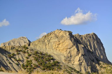 Kırım dağları her havada güzeldir.