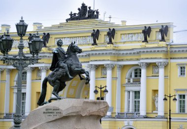 St. Petersburg 'da Rus İmparatoru Büyük Peter' ın anıtı.