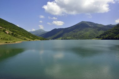 Güney Kafkasya 'daki Dağ Gölü