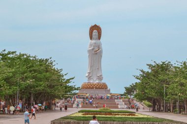 Tanrıça Guanyin heykeli Nanshan Sanya Çin 'de
