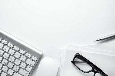 Beyaz ofis maddeleri kopya alanı tablo