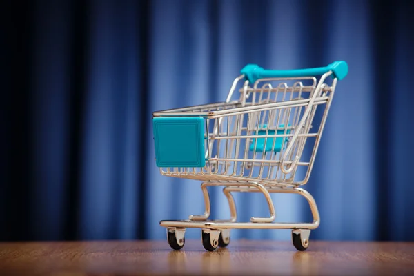 Carrinho de compras vazio — Fotografia de Stock