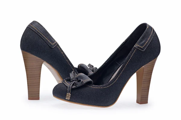Ένα ζευγάρι σκούρο μπλε Γυναικεία παπούτσια — Φωτογραφία Αρχείου