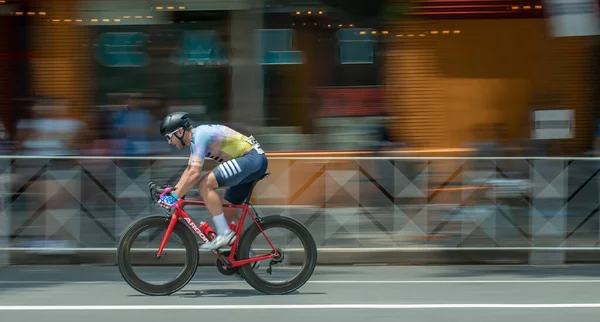 Ciclisti Gareggiano Nella Gara Maschile Pro Alle Forze Armate Cycling — Foto Stock