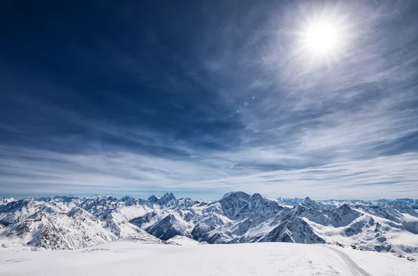 Het landschap van bergen — Stockfoto