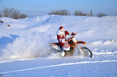 Ata biner gibi Noel Baba Bisiklet motocross
