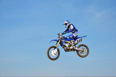 Motocross yarışmalar, i. Nikitin bir sıçrama arka plan üzerinde gerçekleştirir