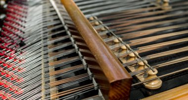 cimbalom müzik aleti yakın görünüm