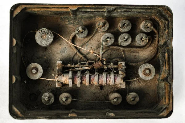 Antika Tozlu Eski Radyo Aygıtı — Stok fotoğraf