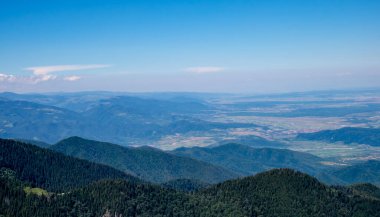 Fagaras Romen dağlarından güzel manzara, Suru zirvesi.