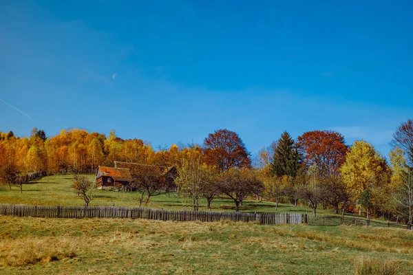 Beautiful Autumn Landscapes Romanian Mountains Fantanele Village Area Sibiu County — Stock Photo, Image