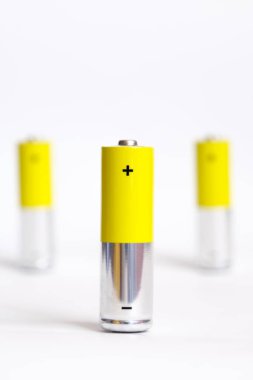 AA piller Closeup beyaz arka plan üzerinde