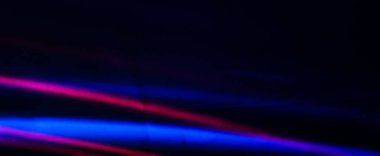 Karanlıkta soyut yumuşak hareket ışığı