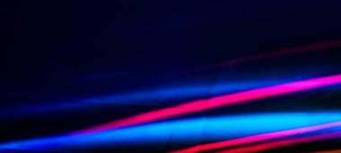 Karanlıkta soyut yumuşak hareket ışığı