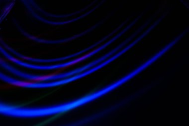 Karanlıkta soyut yumuşak hareket ışığı