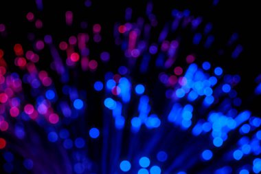 Fiber optik geniş bant teknolojisi konsept bokeh arka plan bulanık.