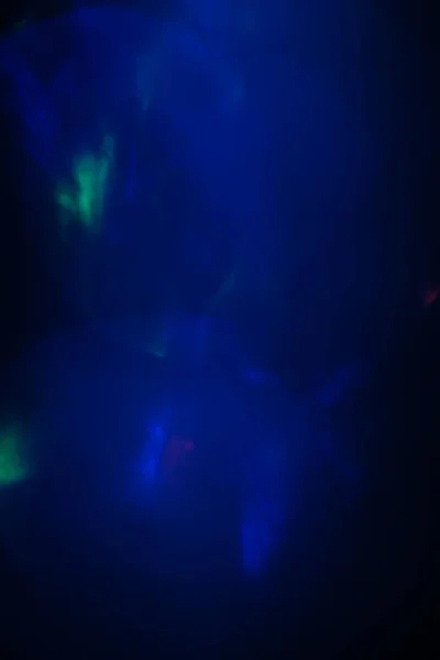 Koyu Arkaplanda Odaklanmış Işıkları Soyutla — Stok fotoğraf