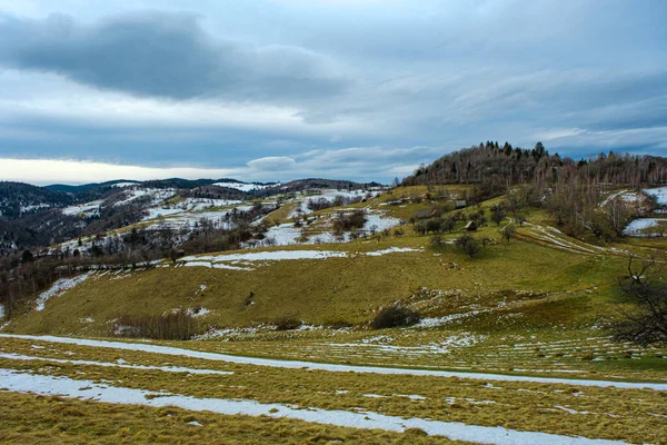 Belas Paisagens Inverno Nas Montanhas Romenas Área Aldeia Fantanele Município — Fotografia de Stock