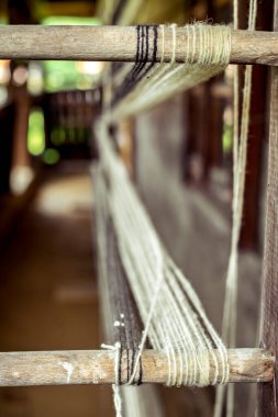 Eski bir dokuma savaşının ipliği