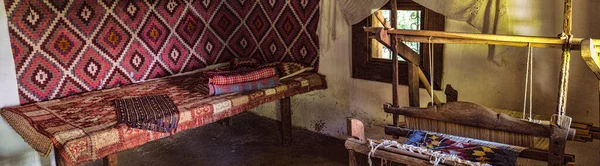 罗马尼亚锡比乌市 2020年6月20日 罗马尼亚传统民居内部有农村家具和装饰 Sibiu Astra传统民间文化博物馆 — 图库照片