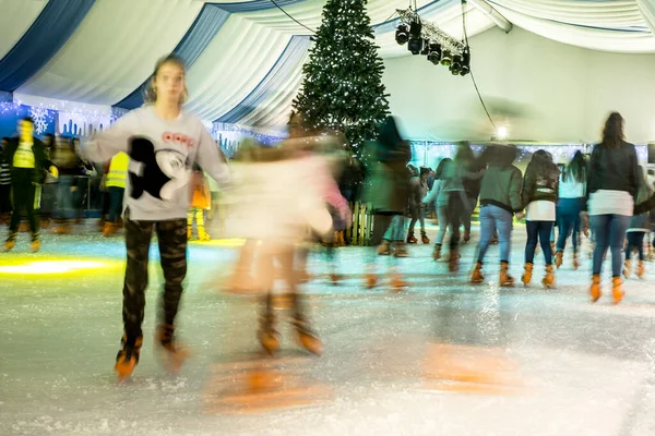 Malaga Spain December 2017 Many People Skate Big Rink Winter — Stock Photo, Image