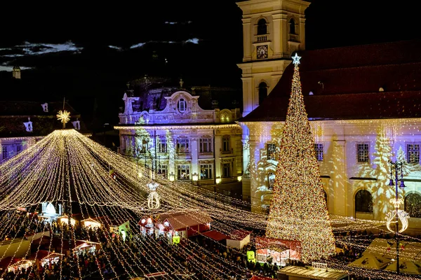 Sibiu Rumunia Listopada 2019 Panoramiczny Widok Tradycyjny Jarmark Bożego Narodzenia — Zdjęcie stockowe