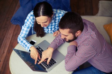 laptop işaret smiley Çift