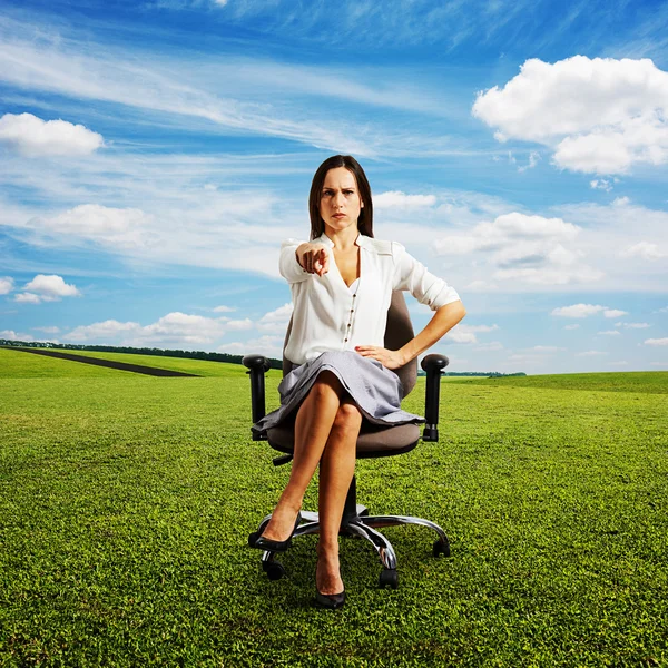Frowning businesswoman — Stock Photo, Image