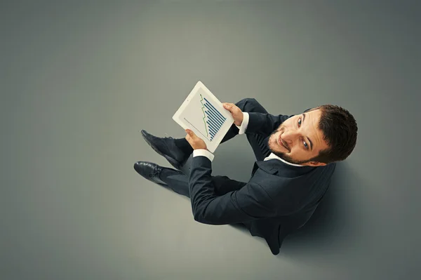 Homem segurando toque pad — Fotografia de Stock