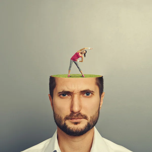 Man with cut head — Stock Photo, Image