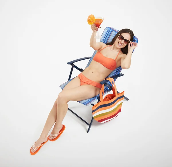 Karcsú nő a narancssárga bikini — Stock Fotó