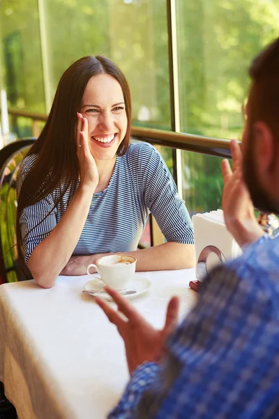 Pareja cariñosa en una cita —  Fotos de Stock