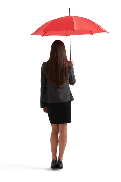 Vue arrière de la femme avec parapluie — Photo