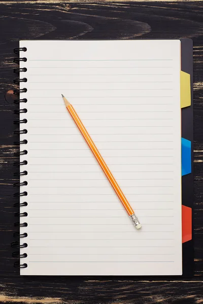 Empty notepad and pencil — Stock Photo, Image