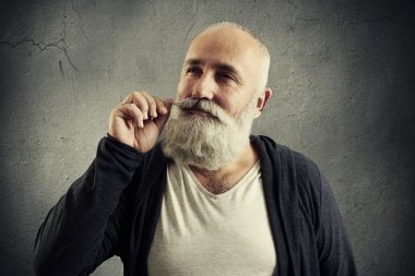 gülen komuta sizde onun bıyık büküm