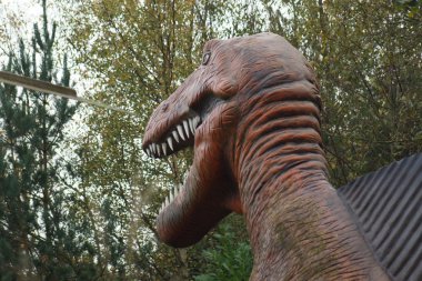 Spinosaurus