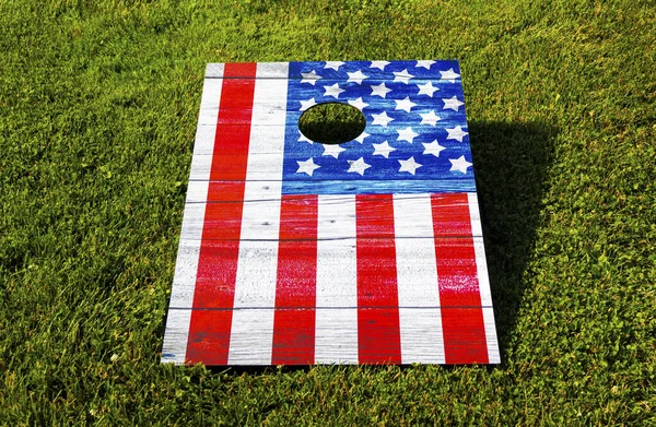 Rot Weiß Blaues Kornlochspiel Sieht Aus Wie Eine Amerikanische Flagge — Stockfoto