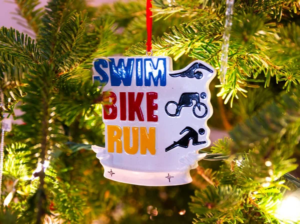 Swim Bike Run Triathlete Christmas Ornament Hanging Christmas Tree — Stock Photo, Image