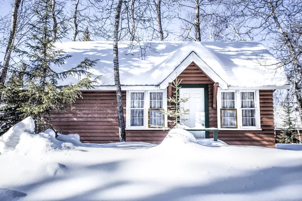 Cabine in de winter — Stockfoto