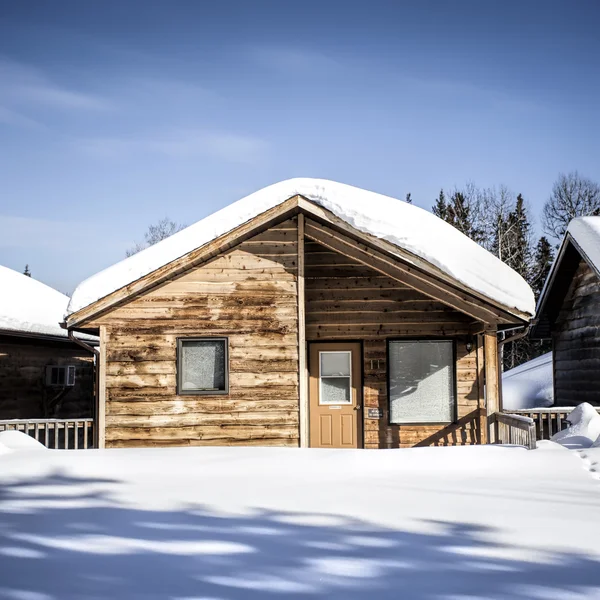 Cabine in de winter — Stockfoto