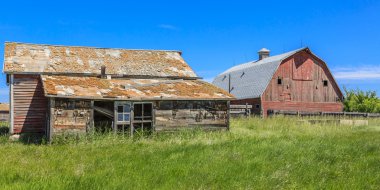 Terk edilmiş çiftlik Yard