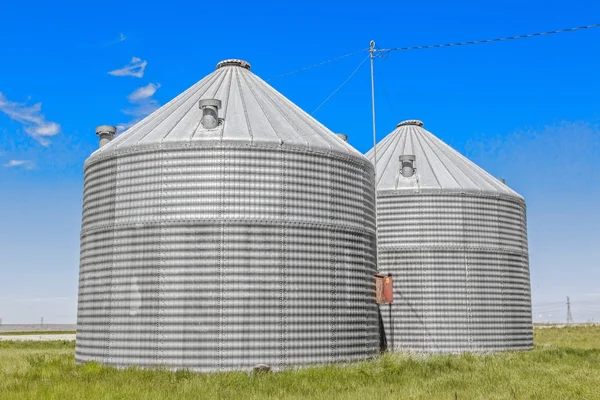 Ein Paar Stahlkörner Die Von Bauern Zur Lagerung Von Weizen — Stockfoto