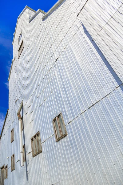 Los Detalles Elevador Grano Plateado Con Perspectiva Mirando Hacia Parte — Foto de Stock