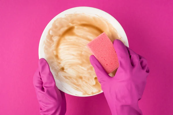 Top View Photo Hands Pink Rubber Gloves Holding Dirty Dish — Stock Photo, Image