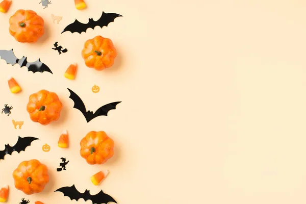 Foto Vista Dall Alto Decorazioni Halloween Piccole Zucche Caramelle Mais — Foto Stock