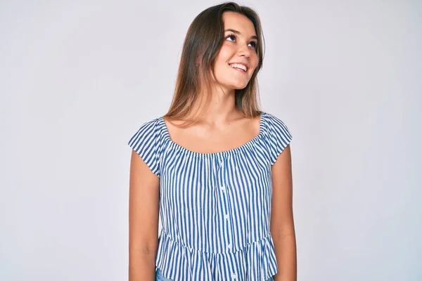 Beautiful Caucasian Woman Wearing Casual Striped Shirt Looking Side Relax — Stock Photo, Image